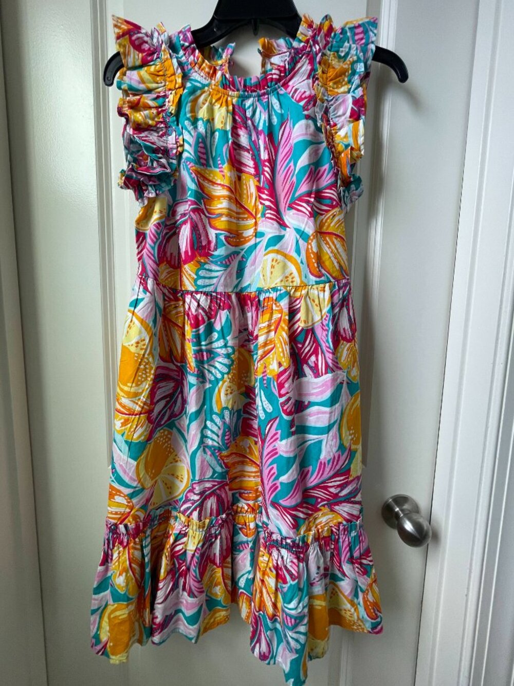 NWOT Crown & Ivy Tropical Print Tiered Ruffle Dress XS